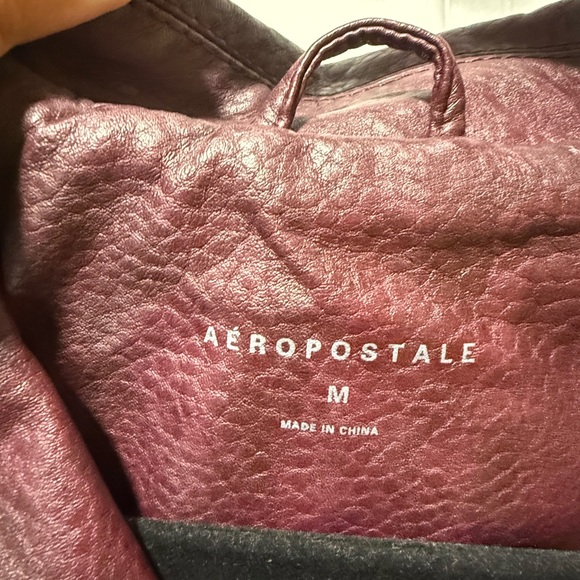 Women's Burgundy Leather Jacket - Picture 3 of 4